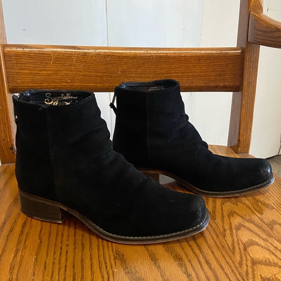 Anthropologie Shoes - SEYCHELLES ANTHROPOLOGIE brand Suede boots 6